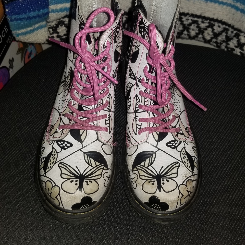Dr. Martens Kids Floral Boots with Pink Laces